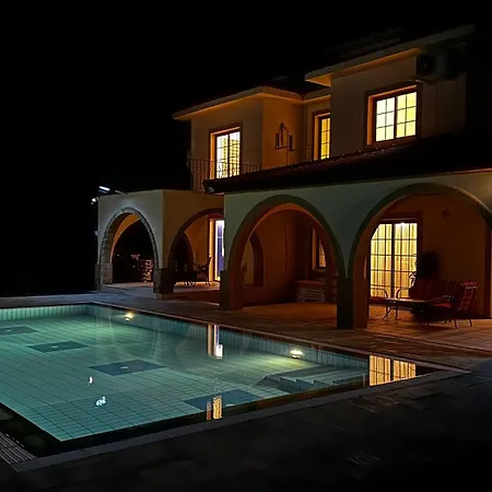 Eden Garden Villa Matyat